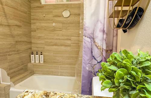 Amethyst Hearth - Family Spa Serenity, Zoo, Beach, Disneyland, Legoland - Foto 57