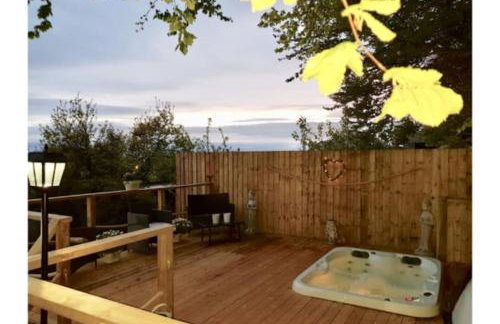 Detached Bungalow Private Hot Tub With Log Burner - Foto 2