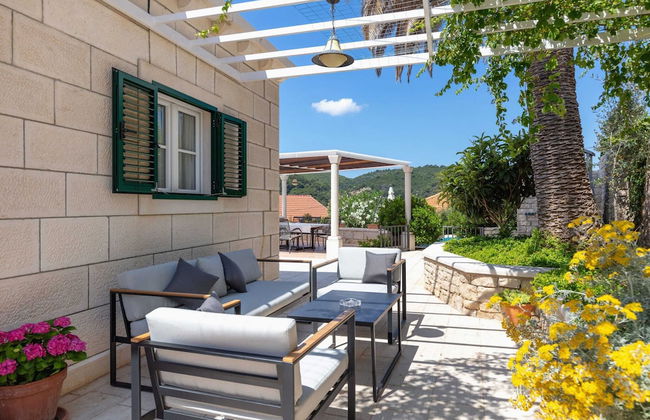 Villa in Selca With Pool Near Adriatic Sea - Photo 13