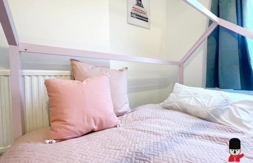 KozyGuru / Wigan / 2BR 4Beds / Newly Refurbished Stylish Holiday House / Close to Big Retail Park / UWNE034 - Foto 25