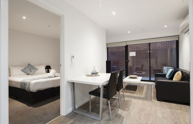 RNR Serviced Apartments North Melbourne - Photo 16