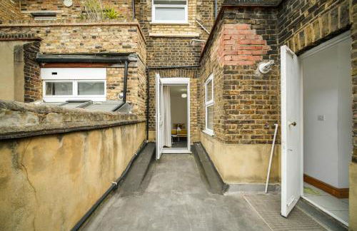 Famous Brick Lane - 1 Bed London Flat with Large Patio - Perfect for long stays - Foto 24