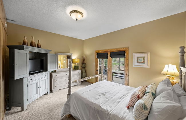 Lakeside Lodge by Avantstay Hot Tub Dock - Foto 38