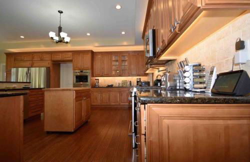 9 Bedroom Saratoga Retreat, In-Ground Heated Pool, HotTub, Firepit, Gourmet Kitchen, Private Office - Foto 47