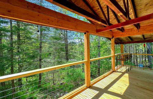 5R Cozy log chalet in fantastic location. Ski, snowshoe, fish, explore! AC, pet friendly! - Photo 31