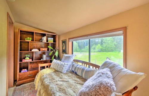 Peaceful Cabin on Horse Farm, 5 Mi to Town! - Foto 16