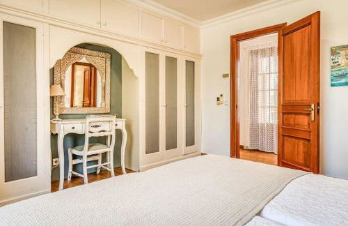 LA CALMA Espectacular villa con jardín y piscina en Menorca - Foto 44