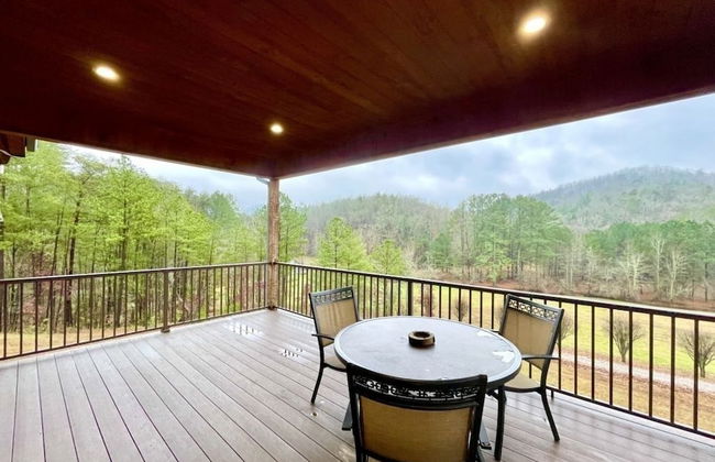 Charming, pet friendly cabin, perfect for fishing, family, hiking and R&R! 2 Bedroom Cabin by RedAwning - Foto 9