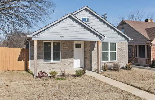 Gated Parking + Fire Pit | Near Zoo + Rhodes - Foto 22