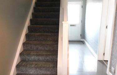 Beautiful 3 bedroom home with large garden 35 mins to Glasgow & Edinburgh - Photo 17