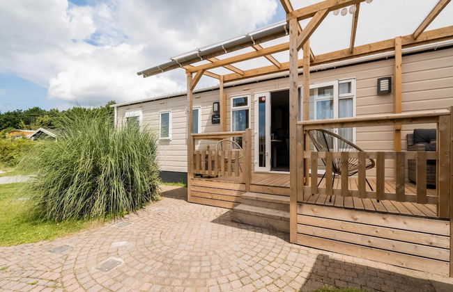Luxury Chalet With Garden in Quiet Location in Renesse - Foto 1
