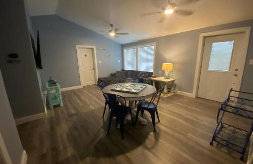 Caseville Splash & Sand Pool House - Photo 36