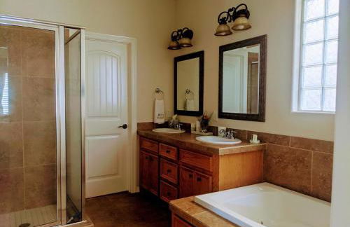 Enchanted April Lake House 3 Bed 2 Bath - Photo 9