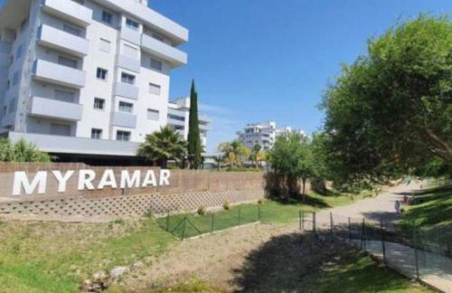 2 BEDROOMS NEXT TO THE BEACH&MIRAMAR SHOPPING CENTER-SWIMMING POOL-PARKINg - Photo 24