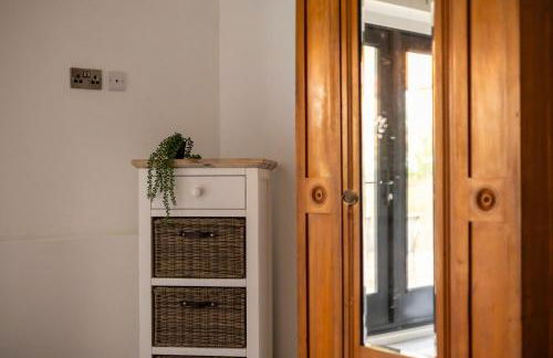 Stunning 5-bed Barn Conversion in Newark-on-Trent by Renzo, Beautiful Surroundings, Sleeps 10! - Foto 20