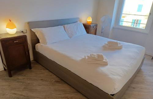 Casa Hygge - Lake Front - Photographer's Art Home - Photo 36