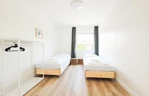 Tolstov Apartments - 3 Room Apartment - Balcony - Kitchen - Washing machine - next to Cologne - Foto 9