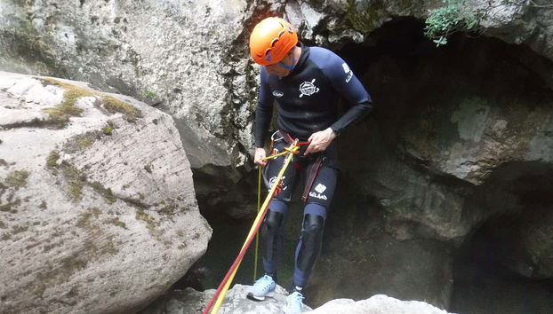 Barranquismo en La Hermida - Photo 2