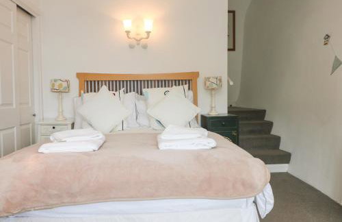 Kerbenetty Harbour Cottage - Photo 11