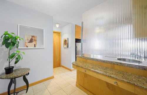 Cozy studio, walk to the beach, restaurants, bars - Foto 16