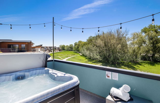 Swanky Townhome Near Old Town, Breweries and River - Foto 33