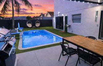 Casa Madrisqui Ultimate Heated Pool Escape Midway to Keys & Miami Beach - Foto 57
