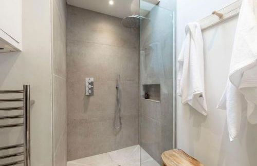 Cotswold Hillside Retreat with Stunning Views - Foto 15