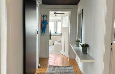 Schönes City-Apartment mit 2 Schlafzimmer, Parkplatz, ruhig und hell, D46-DG - Photo 26