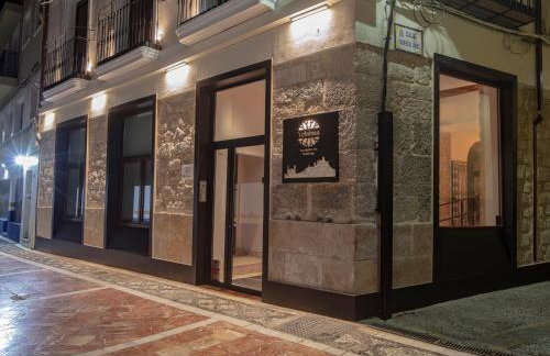 VELALMA -Edificio exclusivo de apartamentos turisticos en Centro histórico-JAEN - Foto 3