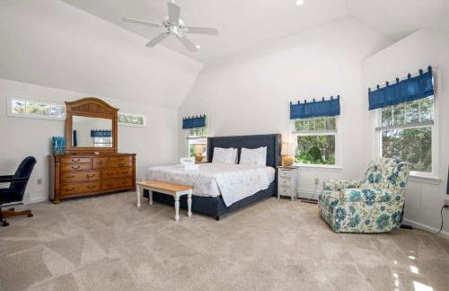 Stunning Waterfront Home w Private Dock - Foto 18