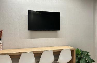 Flat aconchegante - Perto de Tudo - Vista Livre - Estacionamento privativo e Portaria 24h - Wi-Fi 600mbps - Foto 25