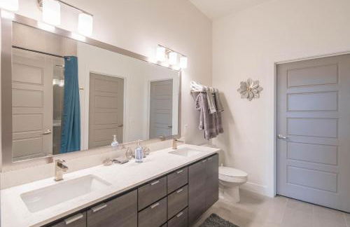 2-Bedroom Family Friendly Home & Comfort & Convenience - 4021 - Foto 18