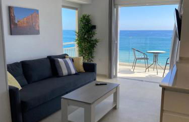 Playa Malagueta Vistas frontal al mar con 2 dormitorios - Photo 23