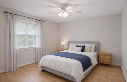 Renovated 4BR 20min to Arrowhead Stadium Sleeps 10 - Foto 9