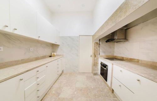 Luxury 5BR Apt Castle Views in HeartofLisbon - Foto 94