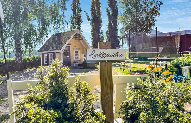 Peltosirkku - Photo 33