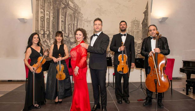 Listen to the soprano, tenor, and string quartet