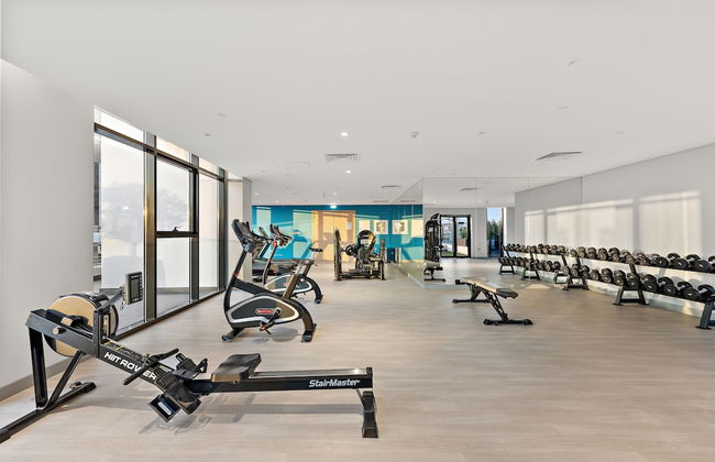 WelHome - Your Dubai Getaway: Cozy Studio at Azizi Rivera 4 - Photo 21