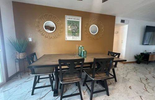 Sleek & Spacious Central Oasis - Foto 17