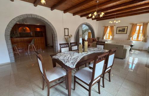 Stone Heaven Villa -Poolside BBQ & Fresh Herbs - Photo 48