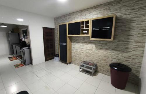 Casa inteira 3 quartos Vila Capri bairro nobre 14 pessoas e 6 carros - Foto 10