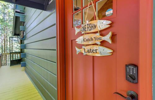 Luxe Fightingtown Creek Cabin 2 King Suites and Spa - Foto 35