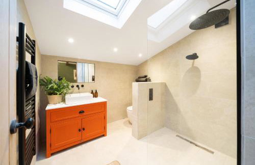 Spinney - a unique open plan barn, with private garden - Foto 13