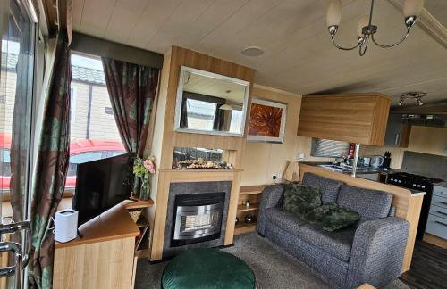 Rhyl Caravan with Veranda Egg Chairs & Garden - Foto 4