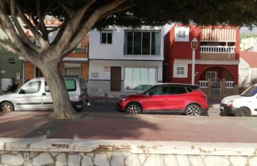 Beachfront House - Photo 21