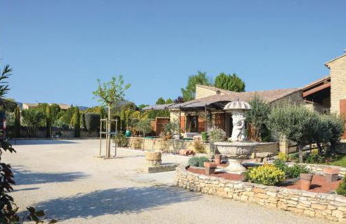 Lovely Home In Gordes With Kitchen - Photo 9