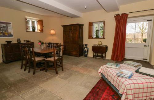 North Cottage - Photo 8