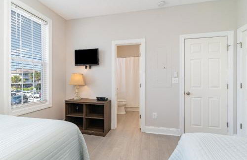 311B - True Beachfront w/ Private Walkway and Pool - Foto 28