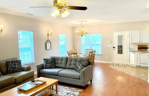 *Come home - 1 mile from Duke & Downtown Durham - Photo 4