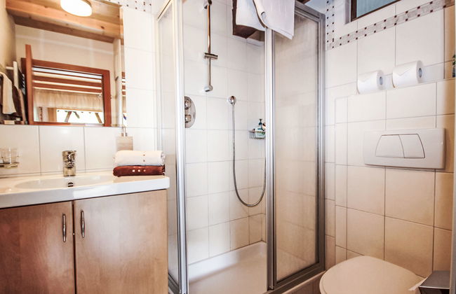 Beim Holzschnitzer - Foto 10